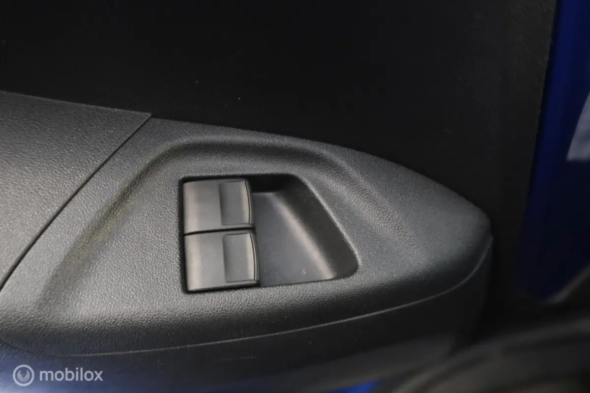 1.0 VTi Shine Carplay Cruise Control Climate