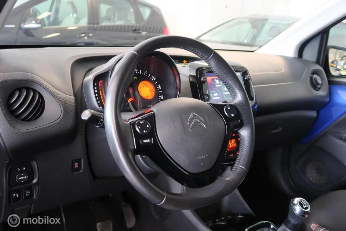 1.0 VTi Shine Carplay Cruise Control Climate