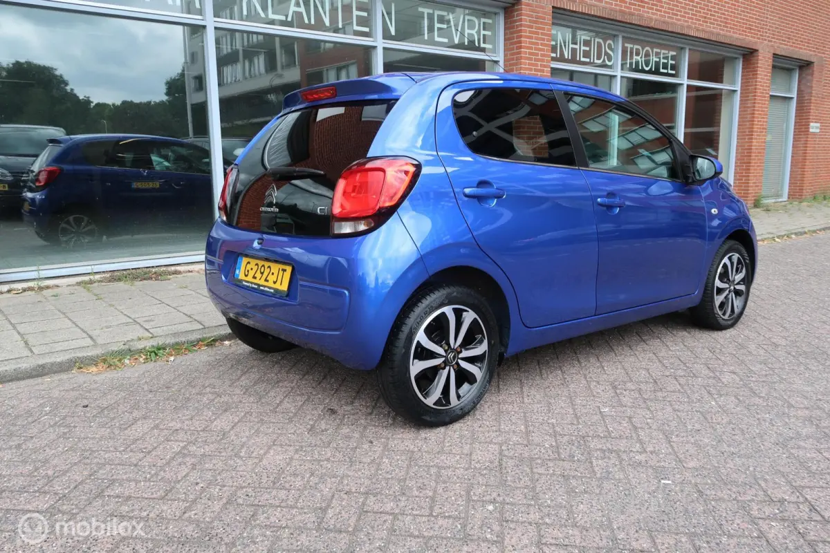 1.0 VTi Shine Carplay Cruise Control Climate