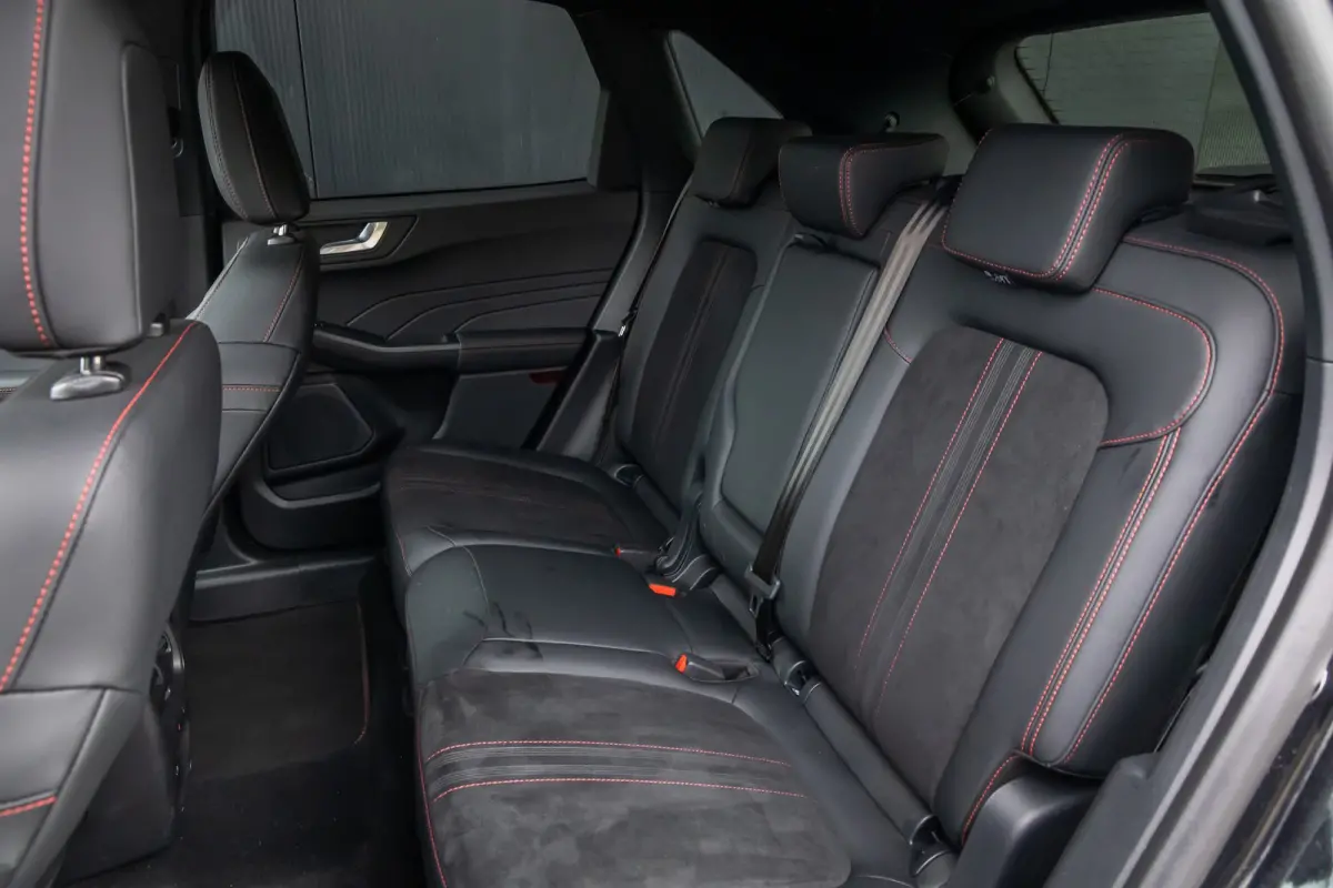 2.5 PHEV ST-Line X | Adaptieve cruise | Matrix LED | B&O Audio | AGR Stoelen incl. memory | Head-up display | Dodehoek detectie | 2100kg trekgewicht | Keyless | Elec. achterklep