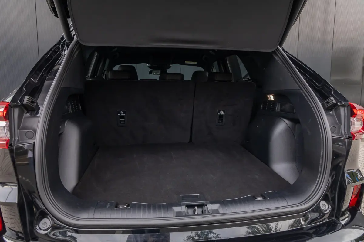 2.5 PHEV ST-Line X | Adaptieve cruise | Matrix LED | B&O Audio | AGR Stoelen incl. memory | Head-up display | Dodehoek detectie | 2100kg trekgewicht | Keyless | Elec. achterklep