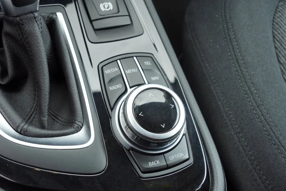 225xe iPerformance Executive 2016|PHEV Automaat|Executive|Xenon|Navi|Stoelverwarming|Hybride