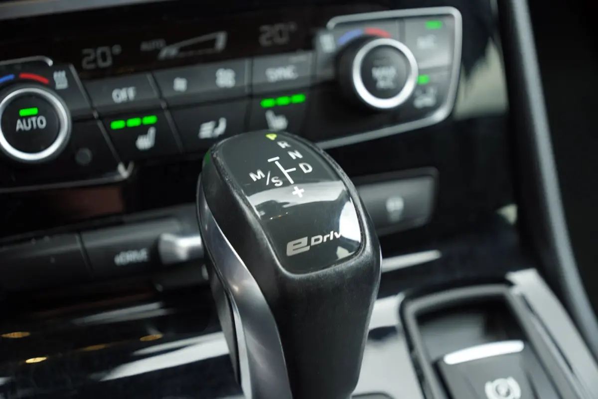 225xe iPerformance Executive 2016|PHEV Automaat|Executive|Xenon|Navi|Stoelverwarming|Hybride