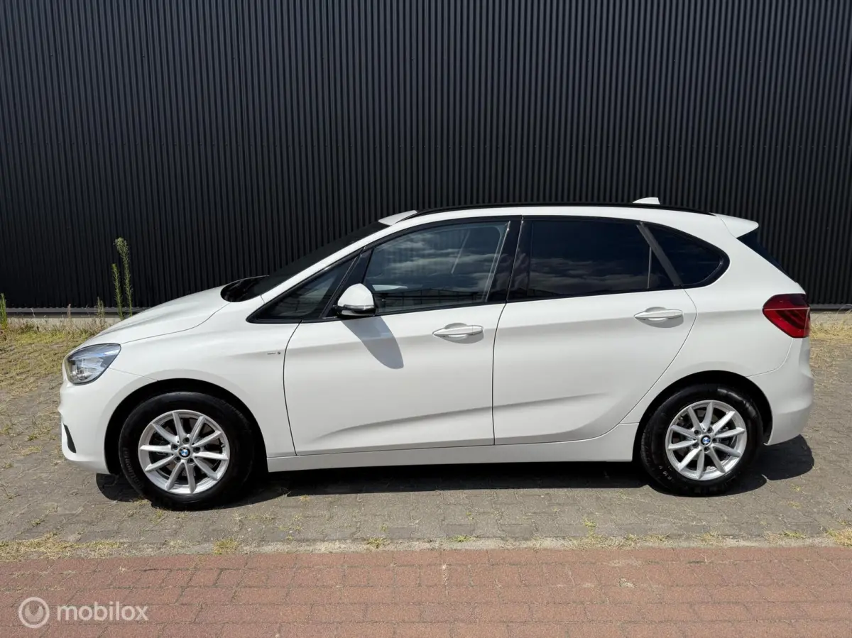 218i Luxury Hoge instap NIEUWSTAAT