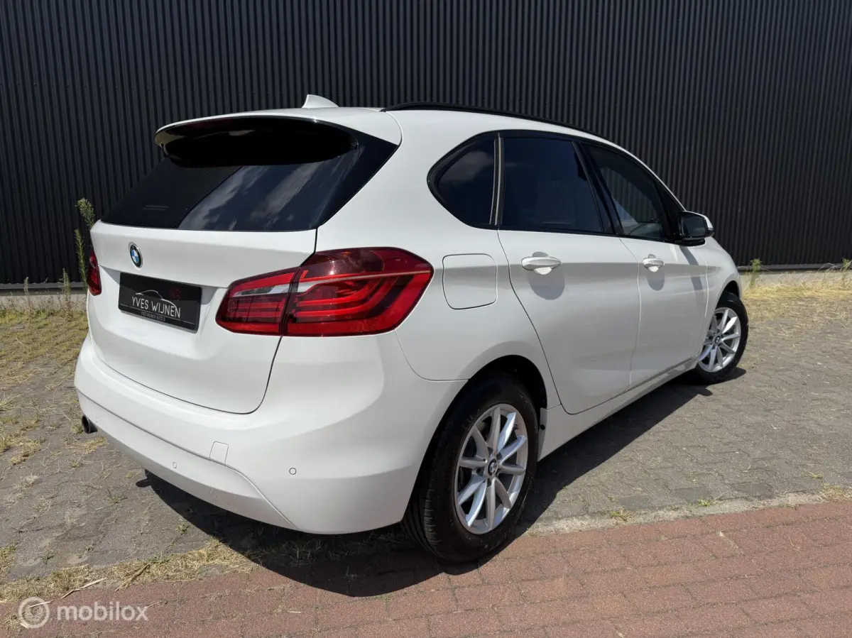 218i Luxury Hoge instap NIEUWSTAAT