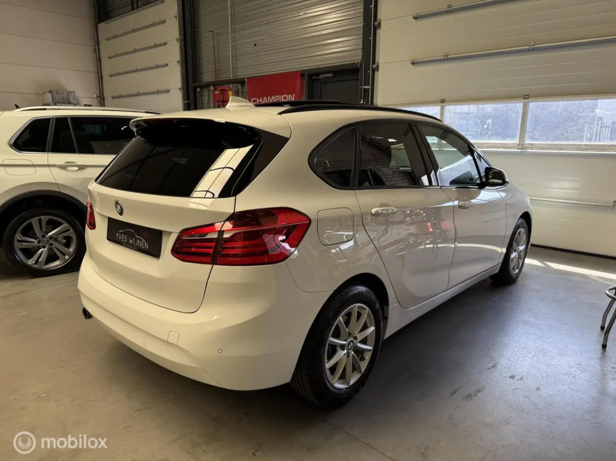 218i Luxury Hoge instap NIEUWSTAAT