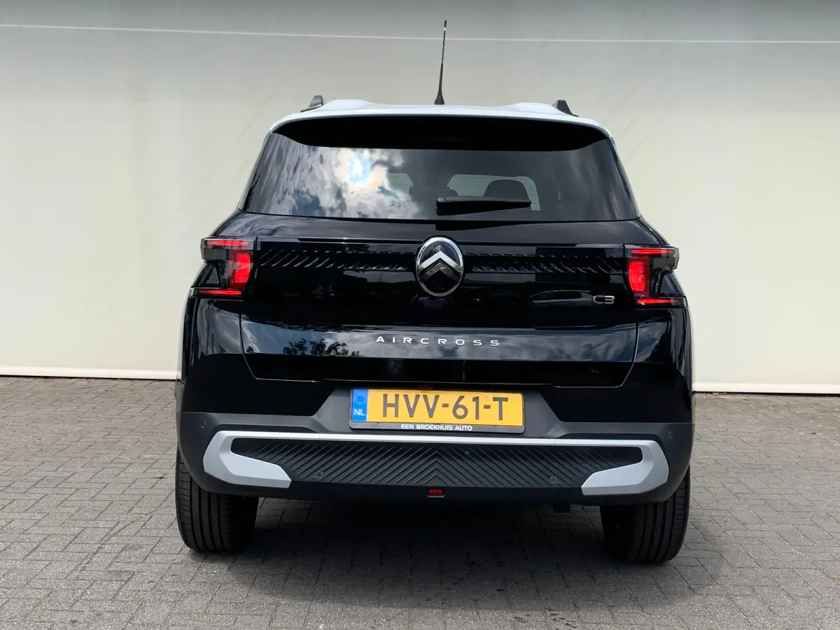 1.2 Turbo 100pk Plus Airco | AppleCarPlay/ Android Auto | Camera | DAB | LED | PDC Achter |