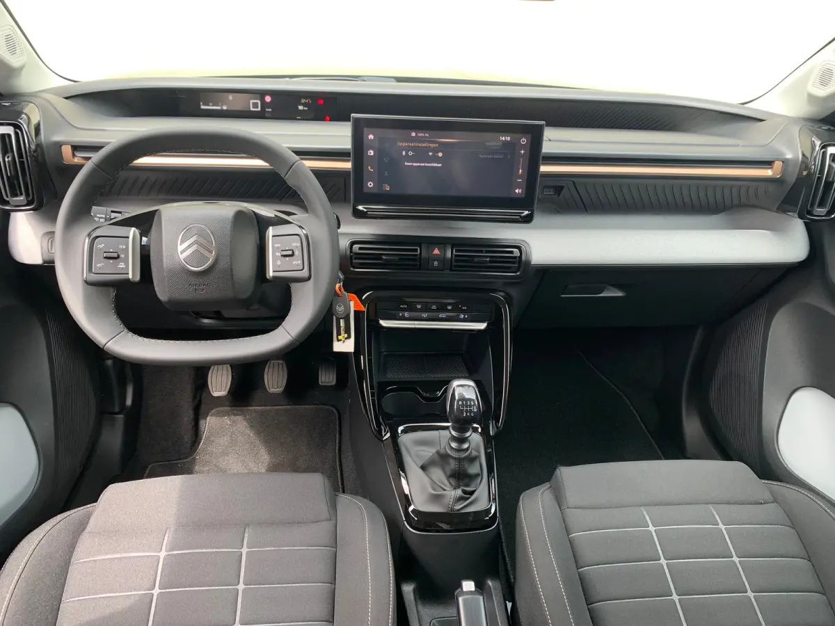 1.2 Turbo 100pk Plus Airco | AppleCarPlay/ Android Auto | Camera | DAB | LED | PDC Achter |