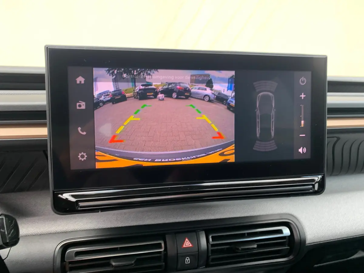 1.2 Turbo 100pk Plus Airco | AppleCarPlay/ Android Auto | Camera | DAB | LED | PDC Achter |