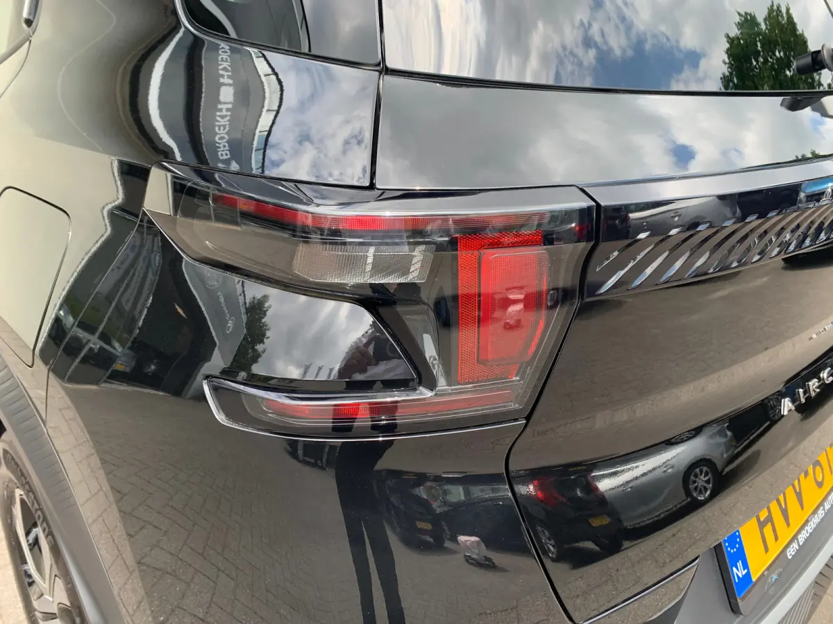 1.2 Turbo 100pk Plus Airco | AppleCarPlay/ Android Auto | Camera | DAB | LED | PDC Achter |