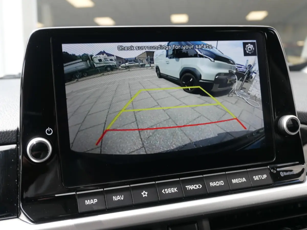 1.0 DPi DynamicPlusLine | 16'' LM | Clima | Navi | Camera | Carplay | Keyless |