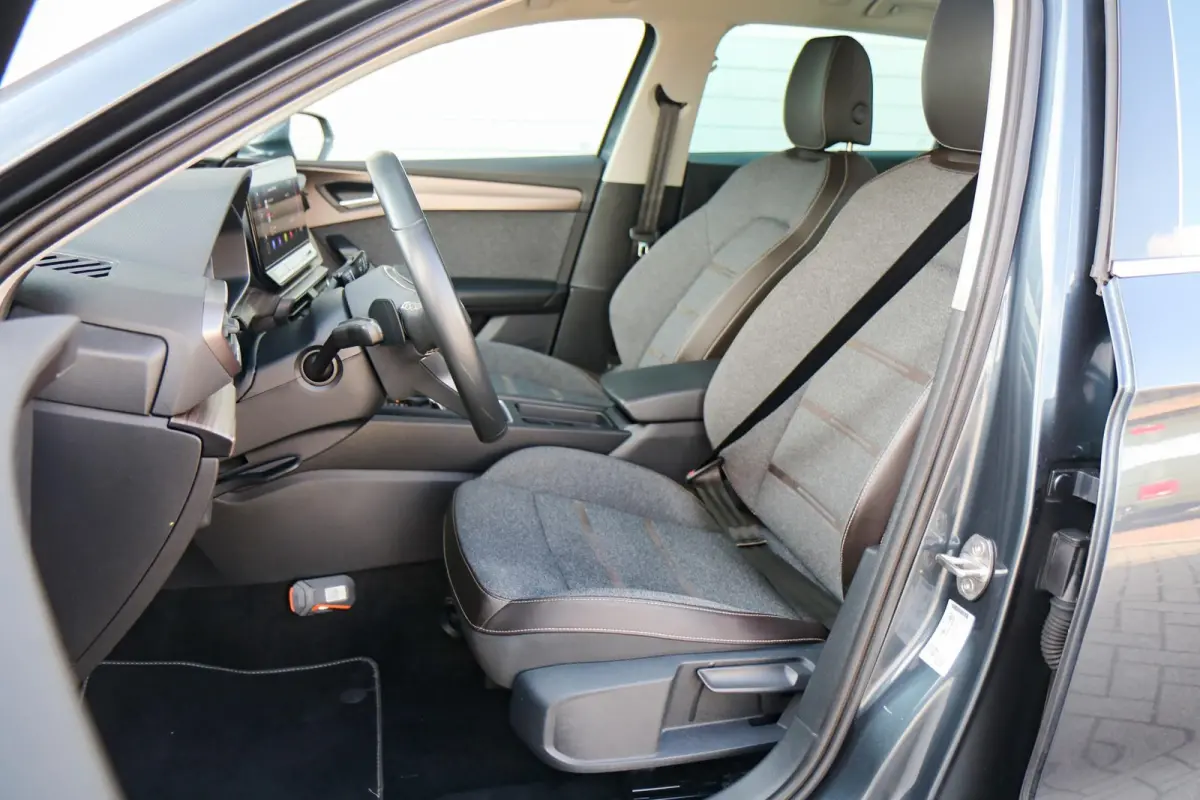 1.4 TSI eHybrid 204pk PHEV Ecellence | SoH 95% | Navigatie | Full Link | Achteruitrijcamera | Stoelverwarming