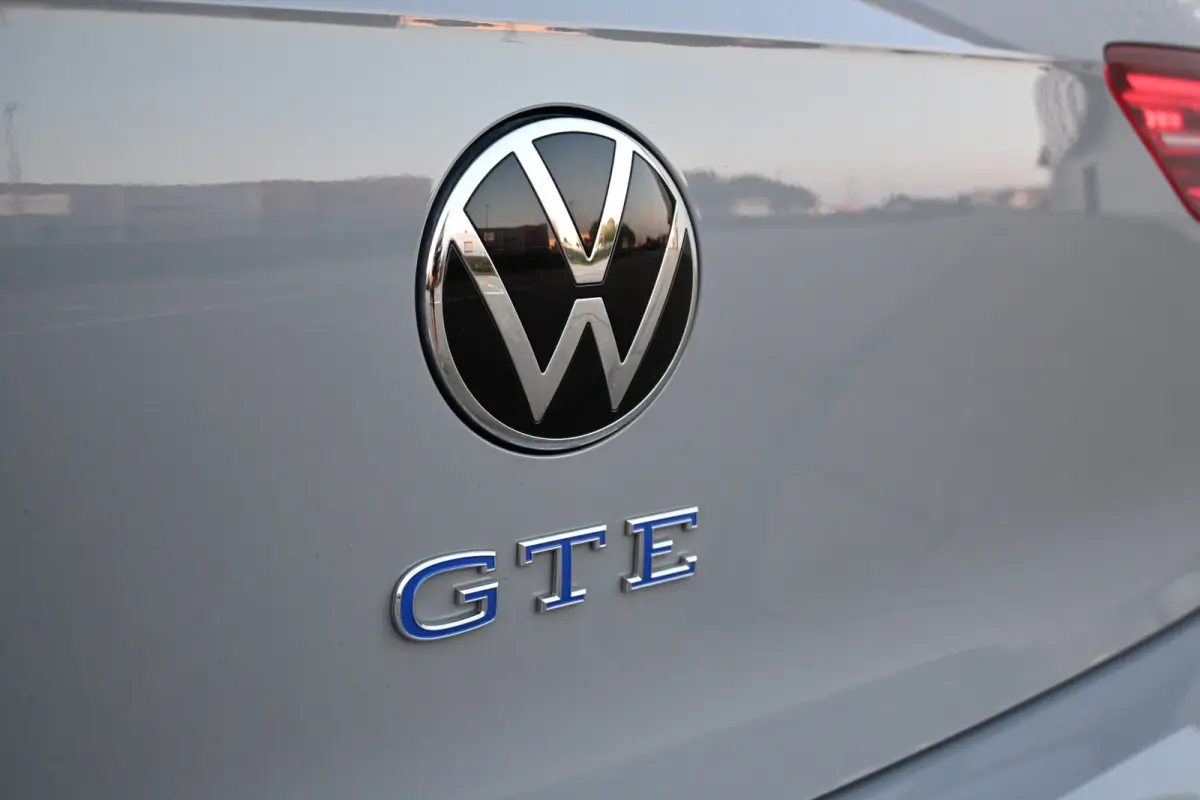 1.4 eHybrid GTE 245 pk | IQ-Light | Pano | Apple-Carplay |