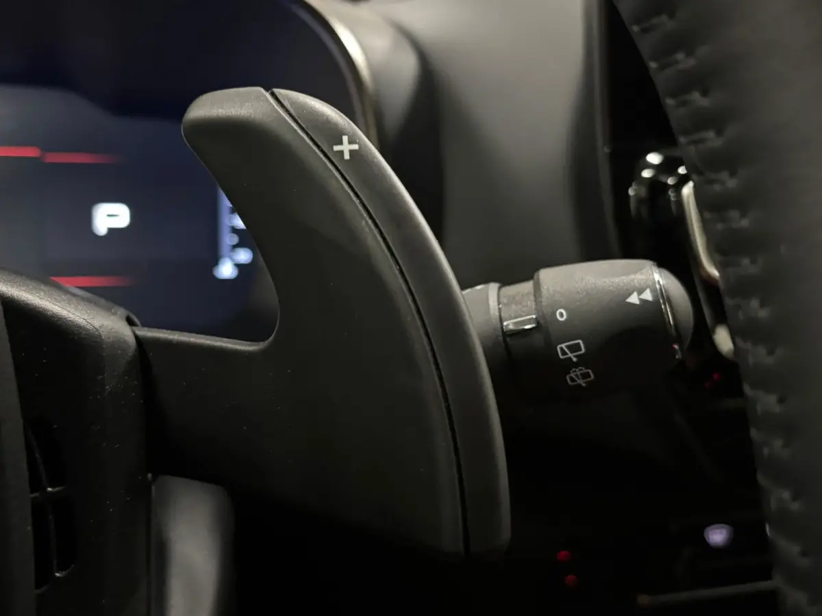 1.2 HYBRID 136PK 360 Camera Carplay