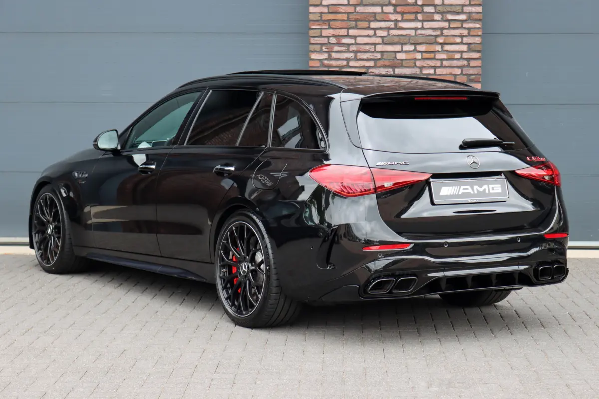 AMG 63 S E Performance | 680 pk | Achterasbesturing | Distronic+ | AMG Drivers Package | Memory | Burmester | AMG Performance Stoelen | AMG-Aero Pakket | HUD | Digital Light |