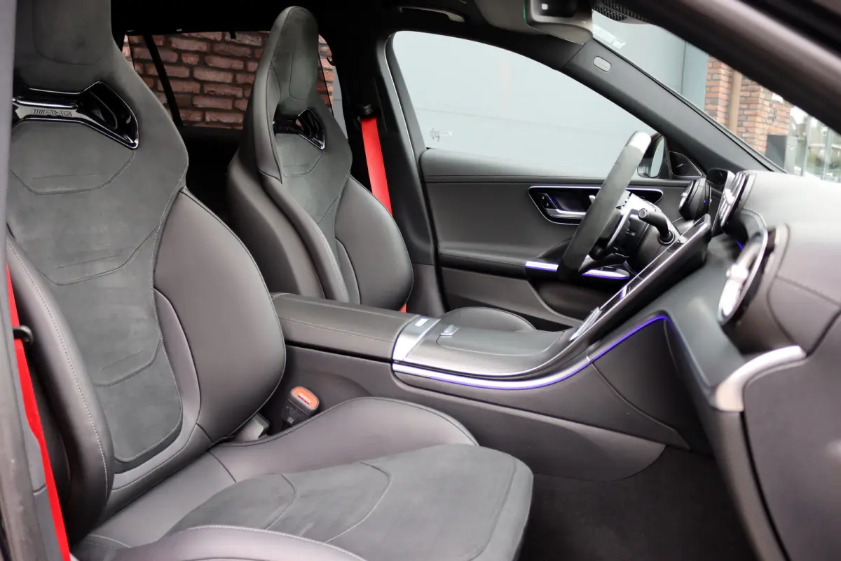 AMG 63 S E Performance | 680 pk | Achterasbesturing | Distronic+ | AMG Drivers Package | Memory | Burmester | AMG Performance Stoelen | AMG-Aero Pakket | HUD | Digital Light |