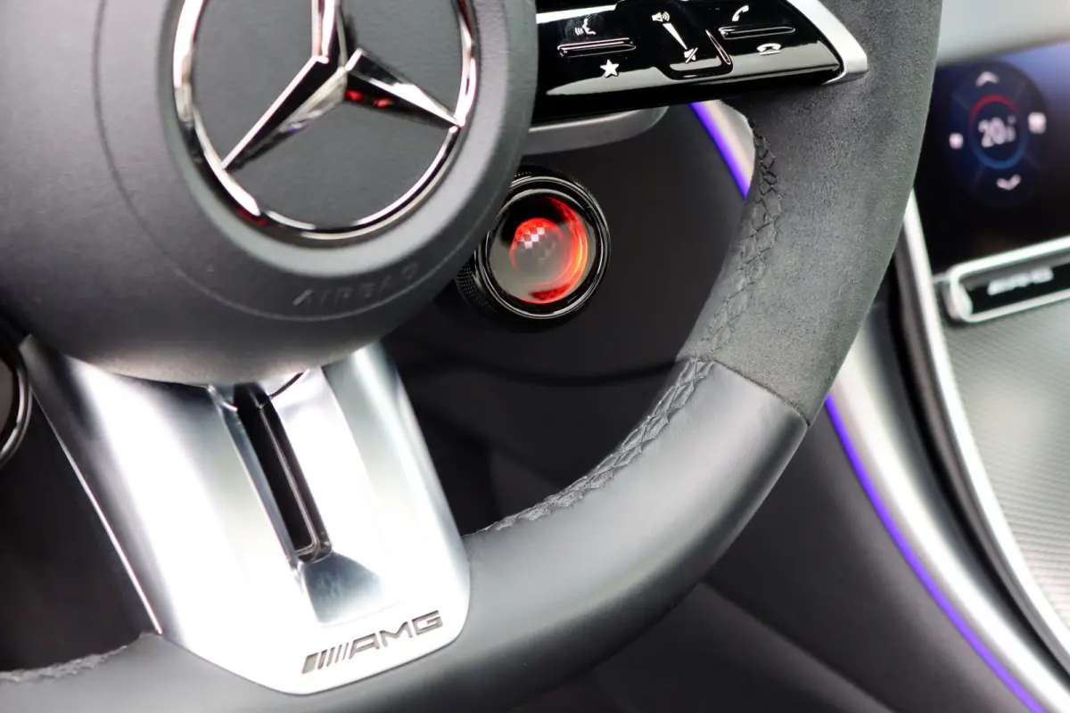 AMG 63 S E Performance | 680 pk | Achterasbesturing | Distronic+ | AMG Drivers Package | Memory | Burmester | AMG Performance Stoelen | AMG-Aero Pakket | HUD | Digital Light |