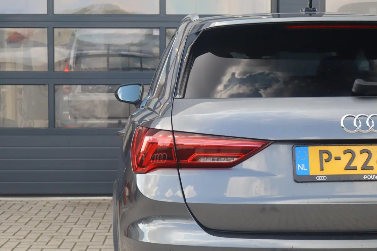 45 TFSI 230pk S-tronic quattro S Line edition one | Trekhaak Wegklapbaar | 2.100kg Trekgewicht | Achteruitrijcamera | Matrix LED