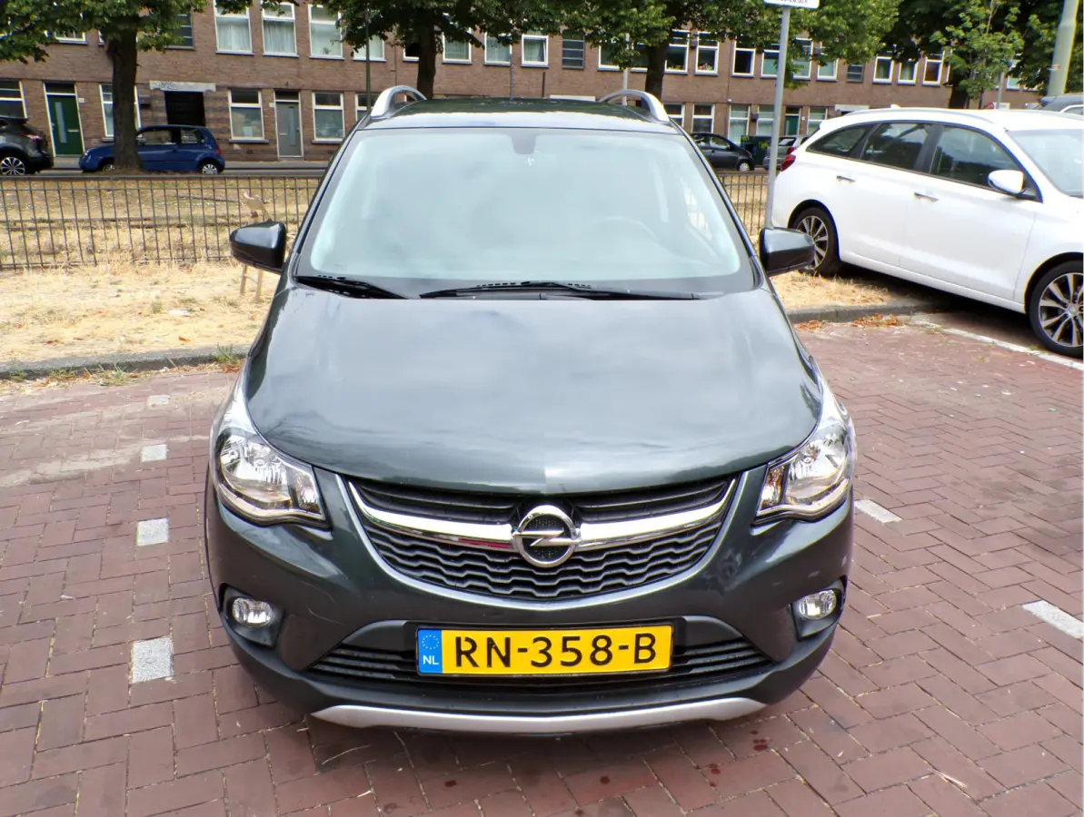 1.0 Online Edition CRUISECONTROL TELEFOON APPLE CARPLAY.....