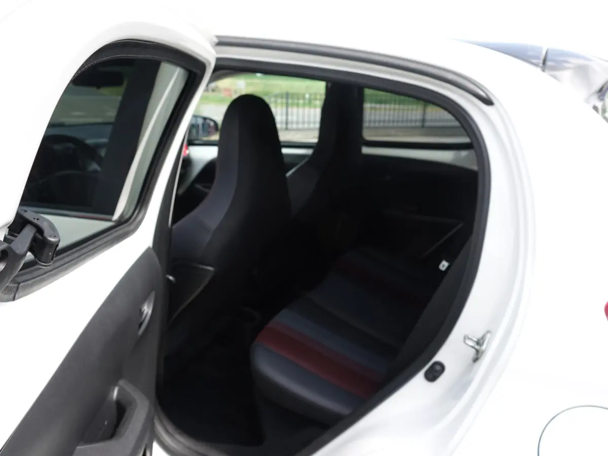 1.0 e-VTi GT-Line BOMVOL | KEYLESS | H-LEER | NAVI | CAMERA