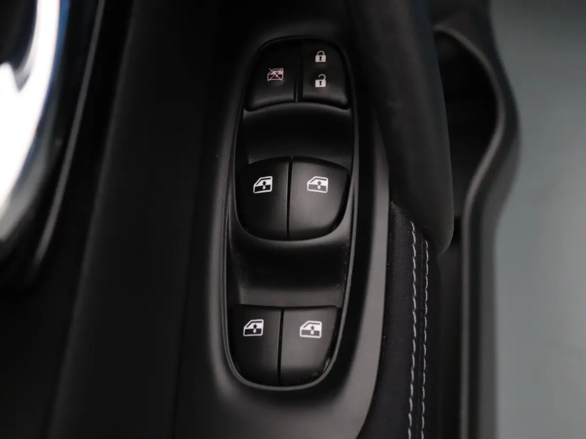 160pk DIG-T Design Edition Apple Carplay/Android Auto | Panoramadak
