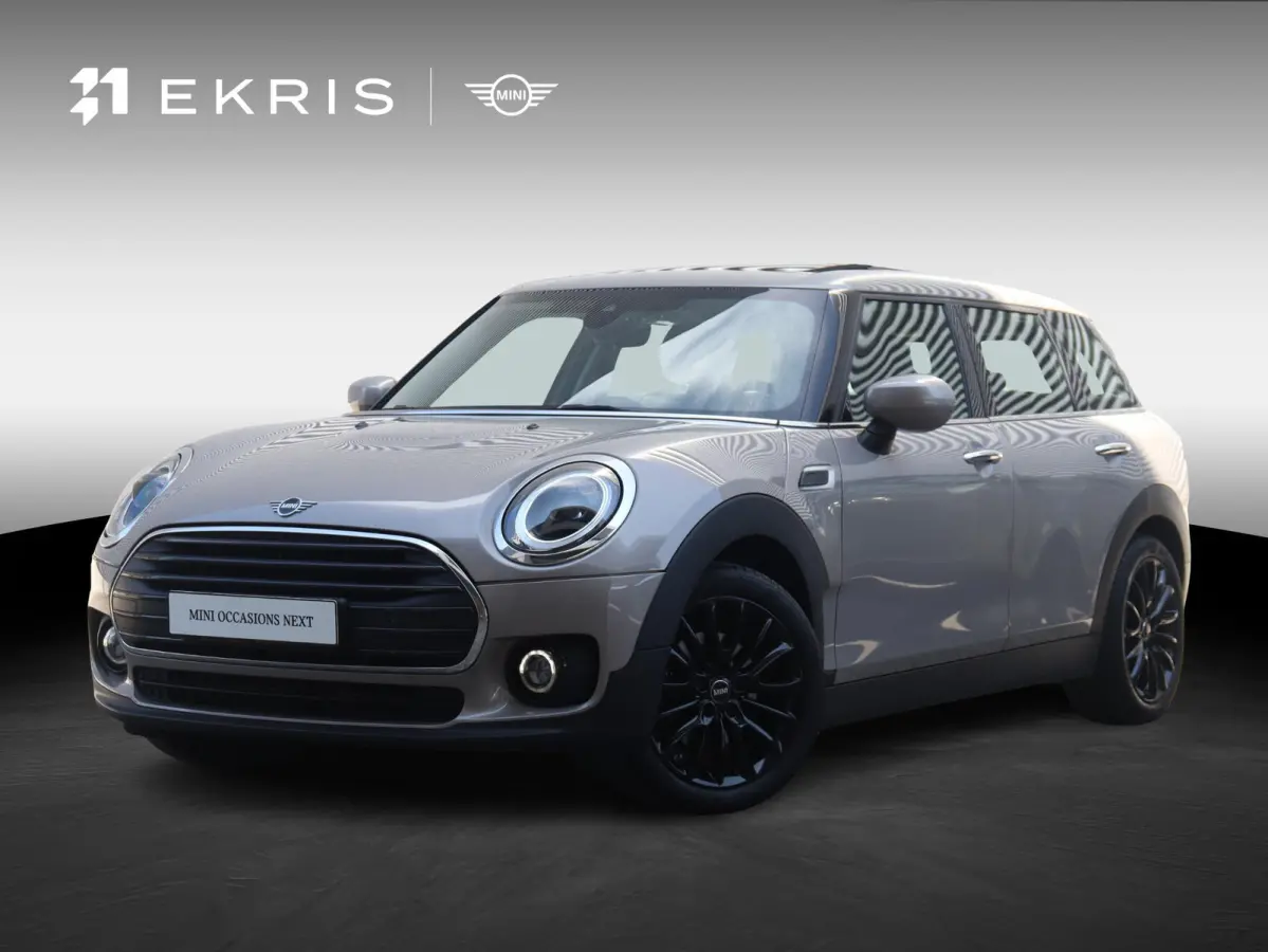 Cooper | Classic + Panodak + Apple Carplay + Verwarmbare Voorstoelen + Climate Control + LED Koplampen + 17" Net Spoke Zwart