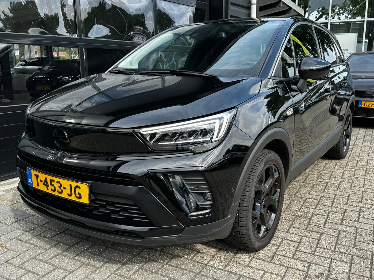 1.2 Turbo 130 PK GS Line AUTOMAAT | TREKHAAK| AGR-COMFORTSTOEL| NAVIGATIE + APPLE CARPLAY/ANDROID AUTO| DODEHOEK DETECTIE| CAMERA + PARKEERSENSOREN| KEYLESS ENTRY/START|