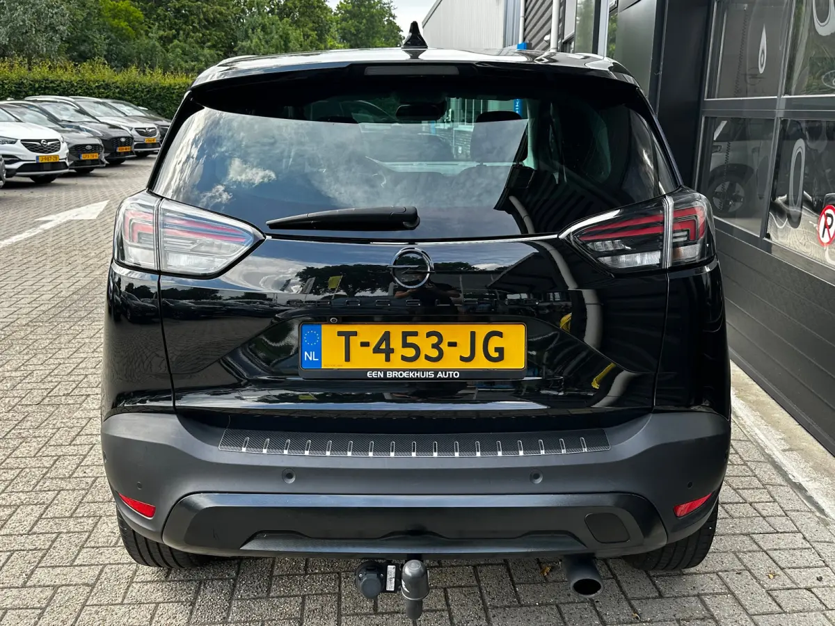 1.2 Turbo 130 PK GS Line AUTOMAAT | TREKHAAK| AGR-COMFORTSTOEL| NAVIGATIE + APPLE CARPLAY/ANDROID AUTO| DODEHOEK DETECTIE| CAMERA + PARKEERSENSOREN| KEYLESS ENTRY/START|