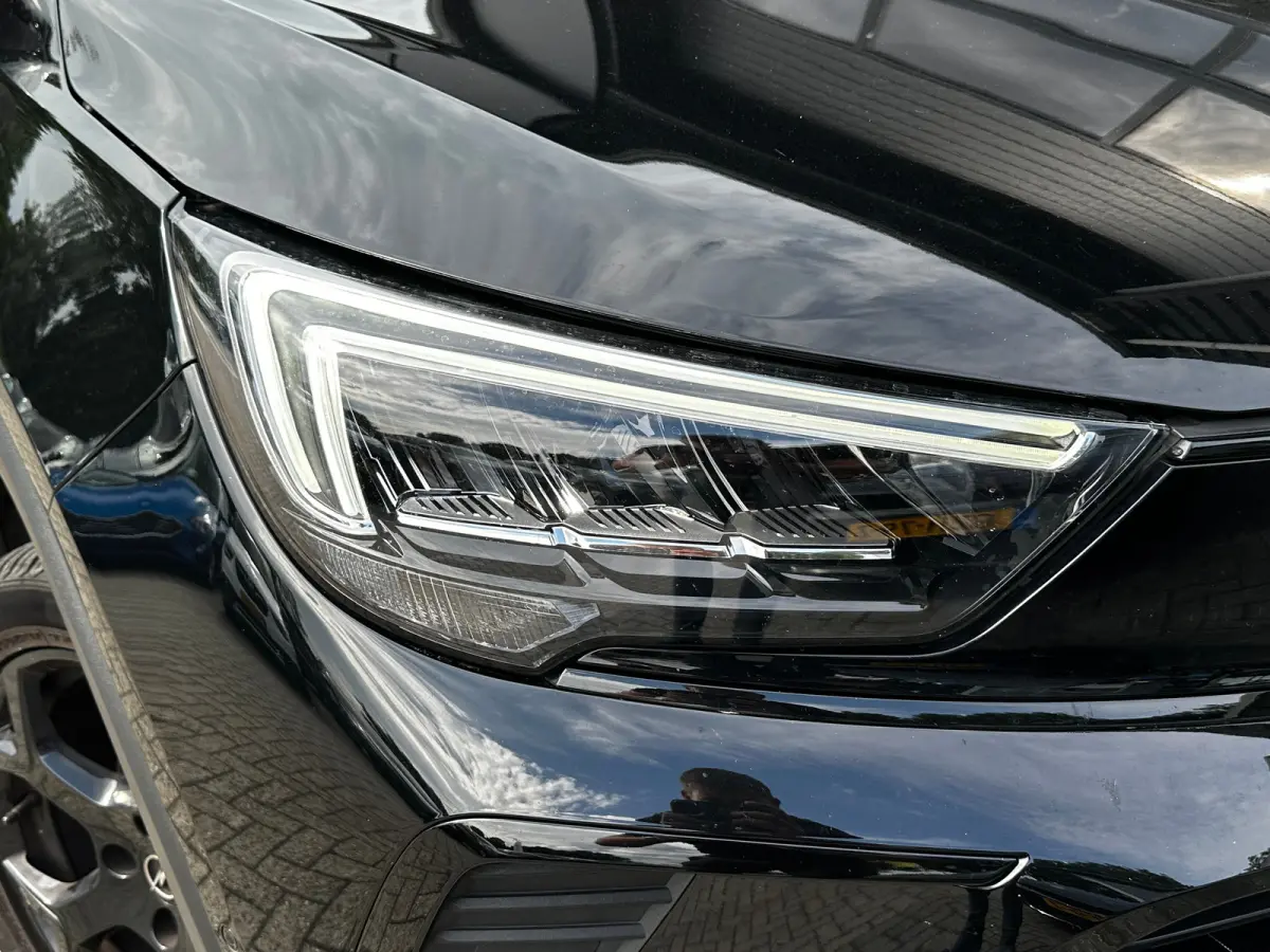 1.2 Turbo 130 PK GS Line AUTOMAAT | TREKHAAK| AGR-COMFORTSTOEL| NAVIGATIE + APPLE CARPLAY/ANDROID AUTO| DODEHOEK DETECTIE| CAMERA + PARKEERSENSOREN| KEYLESS ENTRY/START|