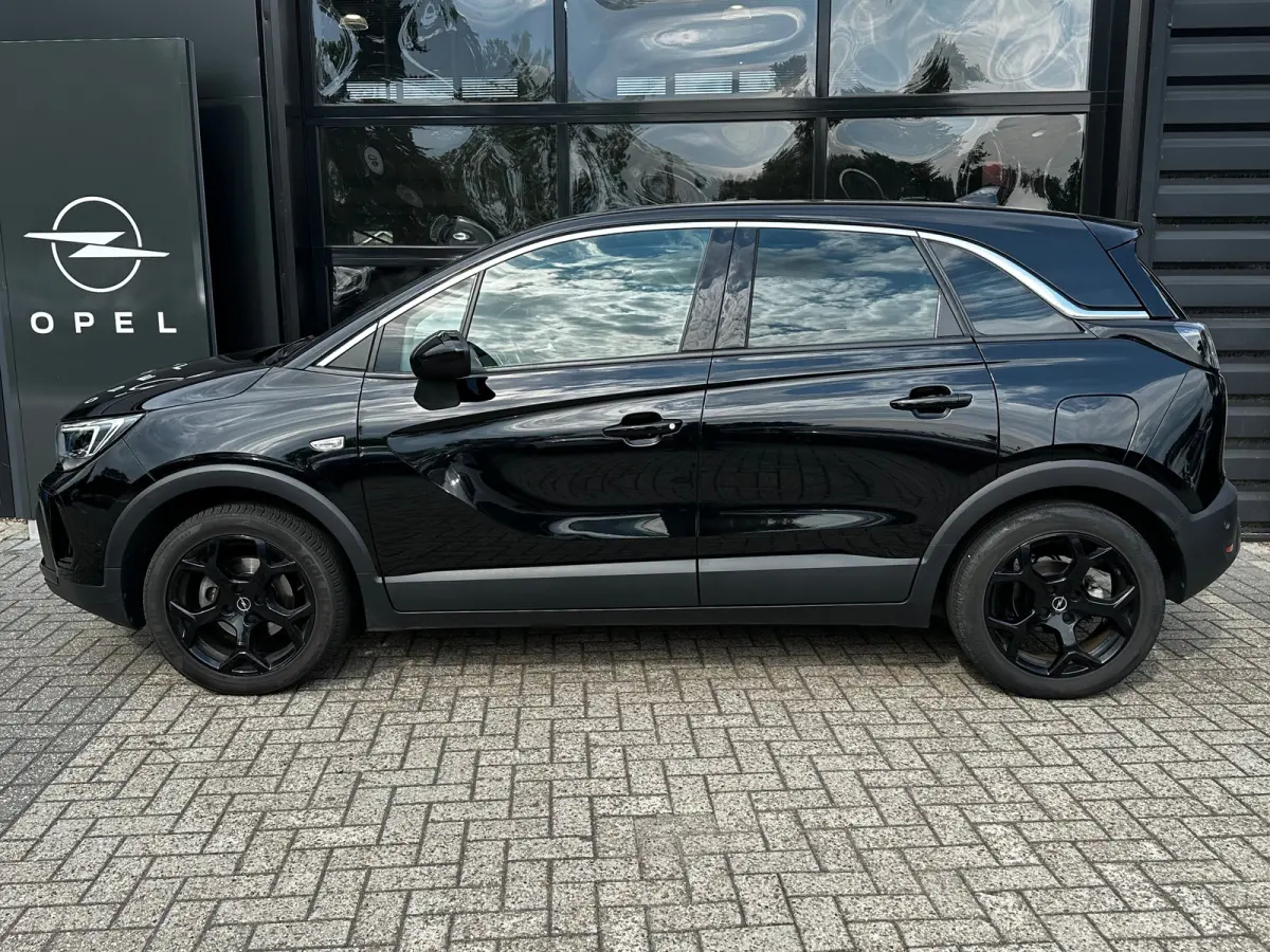 1.2 Turbo 130 PK GS Line AUTOMAAT | TREKHAAK| AGR-COMFORTSTOEL| NAVIGATIE + APPLE CARPLAY/ANDROID AUTO| DODEHOEK DETECTIE| CAMERA + PARKEERSENSOREN| KEYLESS ENTRY/START|