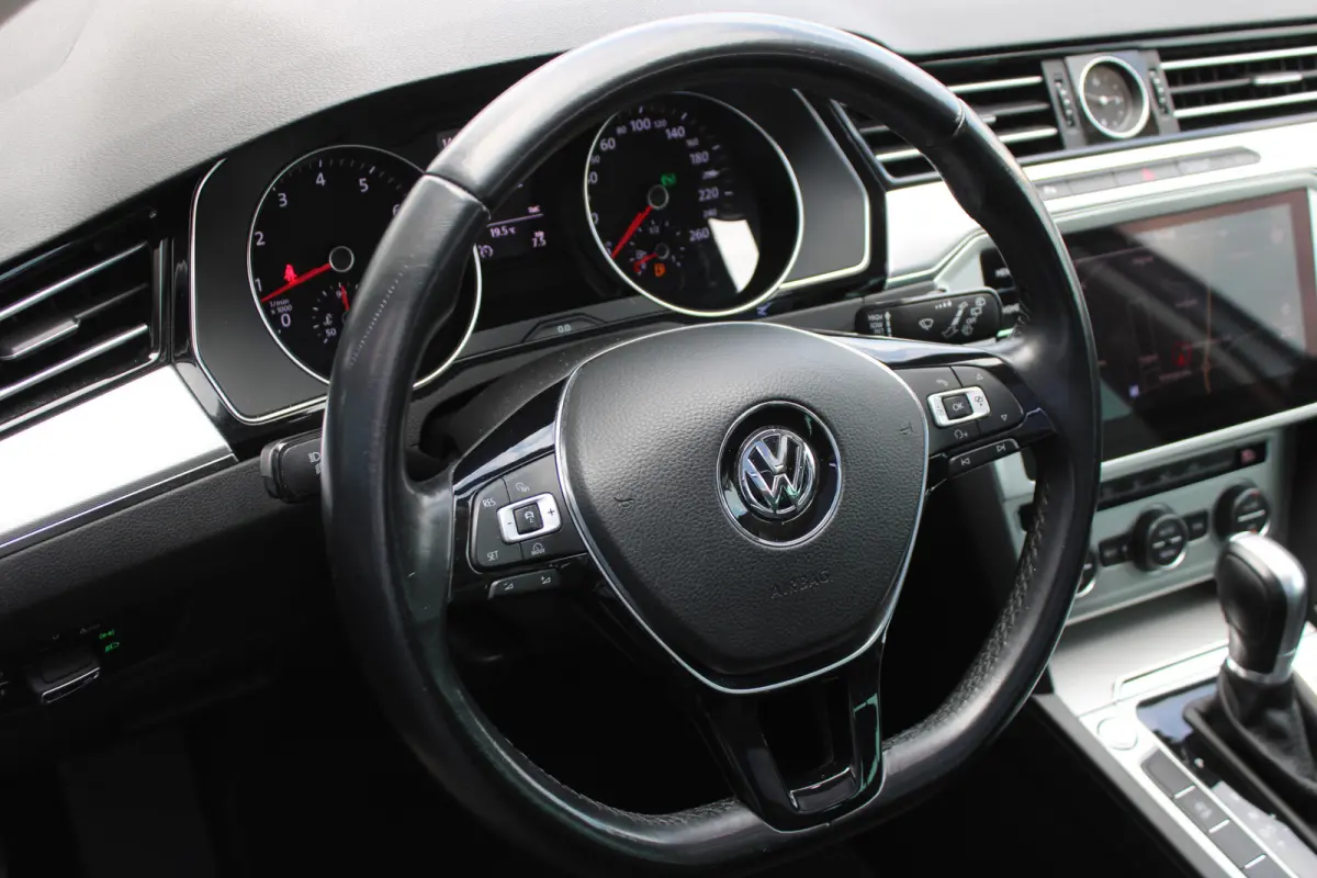 1.4 TSI Comfortline Business PANORAMADAK LEDER TREKHAAK CAMERA