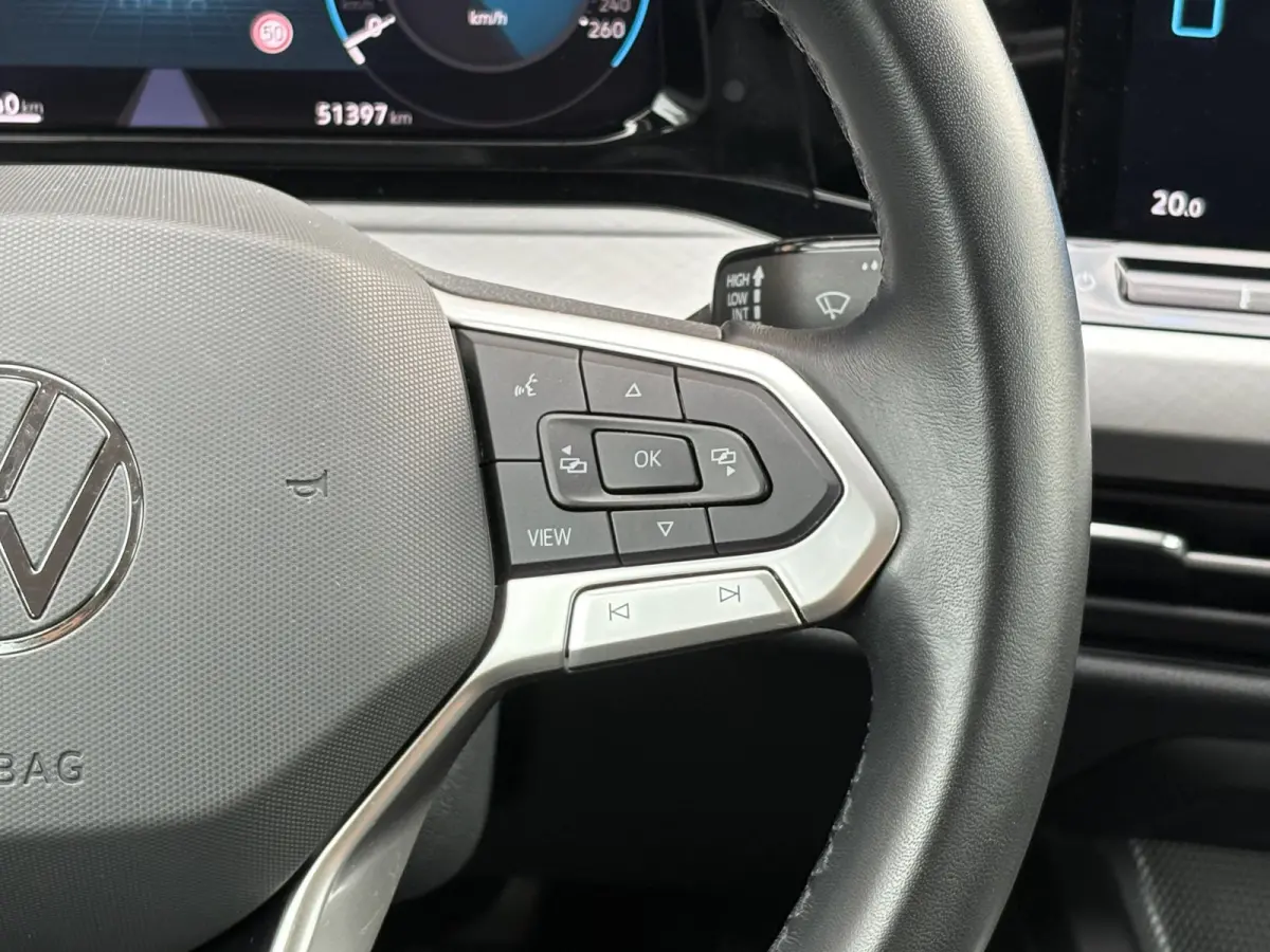 1.0 TSI LIFE NAVI/LED/CARPLAY/ACC-CRUISE/VIRTUAL DASH/NL-AUTO/1E EIG.