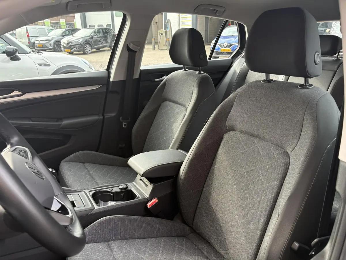1.0 TSI LIFE NAVI/LED/CARPLAY/ACC-CRUISE/VIRTUAL DASH/NL-AUTO/1E EIG.
