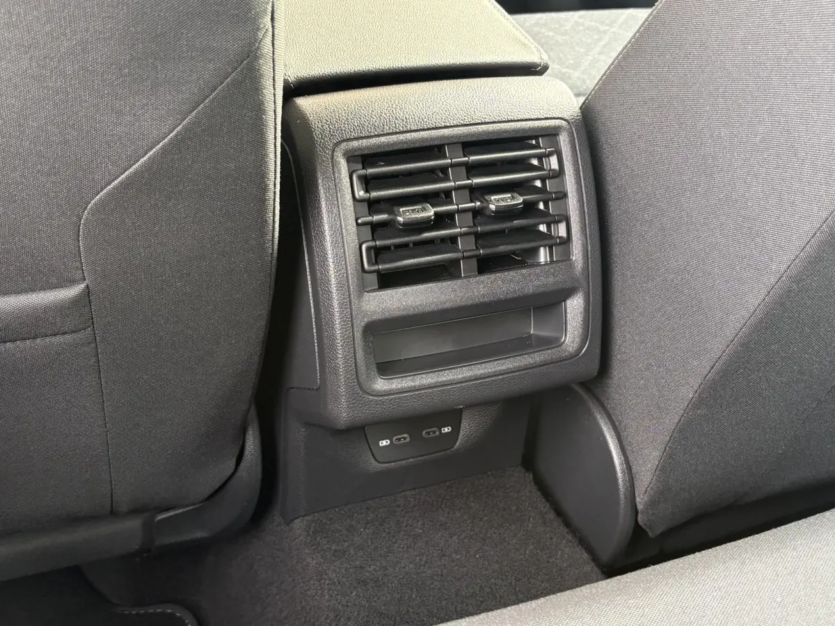 1.0 TSI LIFE NAVI/LED/CARPLAY/ACC-CRUISE/VIRTUAL DASH/NL-AUTO/1E EIG.