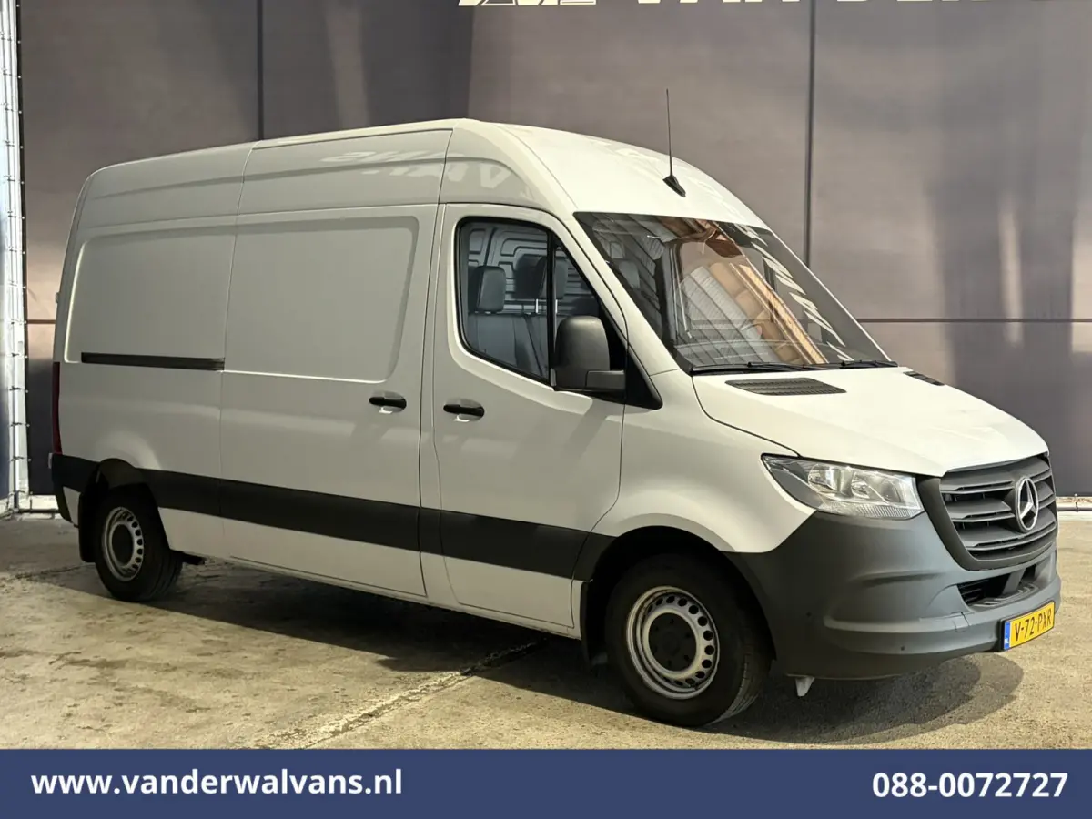 315 CDI 150pk L2H2 Euro6 Airco | Camera | Apple Carplay | Cruisecontrol | Chauffeursstoel | Leder Android Auto, Parkeersensoren, Bijrijdersbank