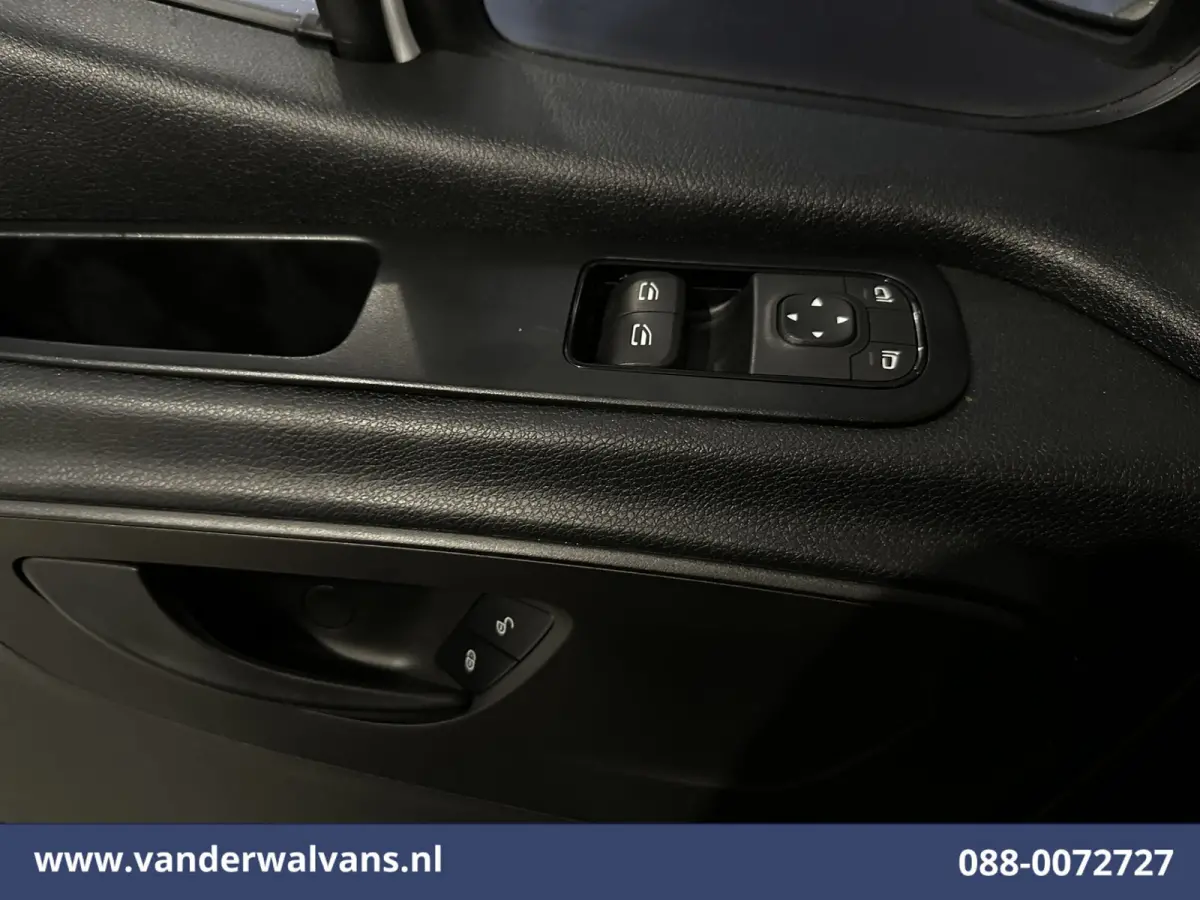 315 CDI 150pk L2H2 Euro6 Airco | Camera | Apple Carplay | Cruisecontrol | Chauffeursstoel | Leder Android Auto, Parkeersensoren, Bijrijdersbank