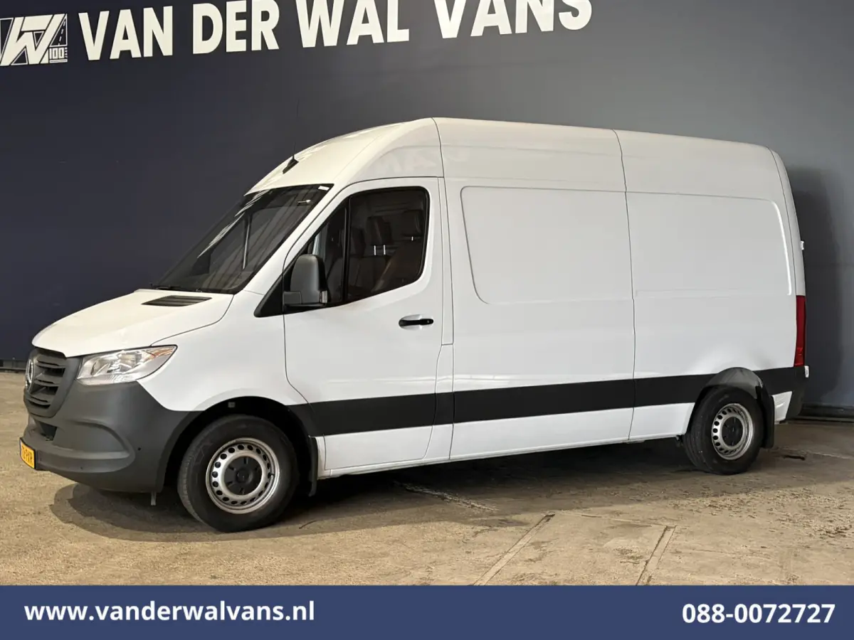315 CDI 150pk L2H2 Euro6 Airco | Camera | Apple Carplay | Cruisecontrol | Chauffeursstoel | Leder Android Auto, Parkeersensoren, Bijrijdersbank