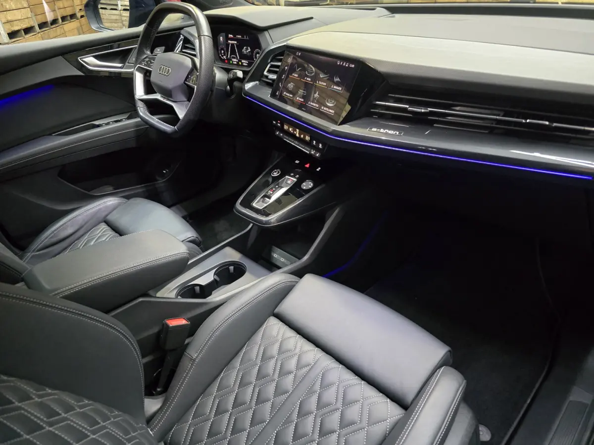 50 quattro S edition 77 kWh S Line Pano sonos HUD Leder Matrix Led LM 96.2% SOH