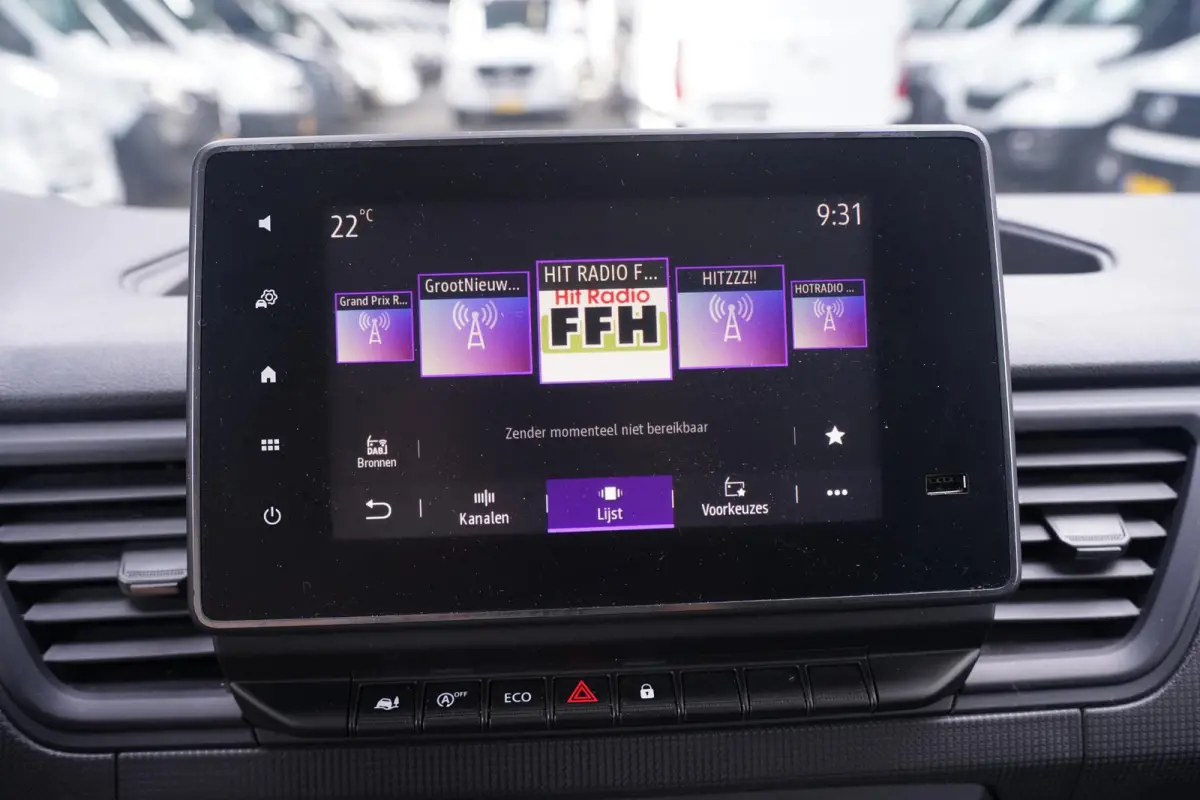 2.0 DCi 130 pk L2H1 Airco, Apple Carplay,Camera Trekhaak, BPM Vrij, Cruise Control, PDC achter, 3-Zits