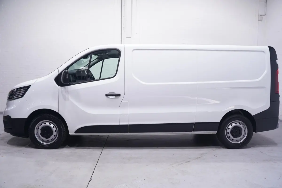 2.0 DCi 130 pk L2H1 Airco, Apple Carplay,Camera Trekhaak, BPM Vrij, Cruise Control, PDC achter, 3-Zits