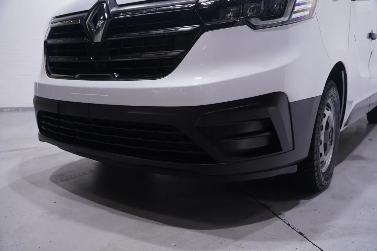 2.0 DCi 130 pk L2H1 Airco, Apple Carplay,Camera Trekhaak, BPM Vrij, Cruise Control, PDC achter, 3-Zits