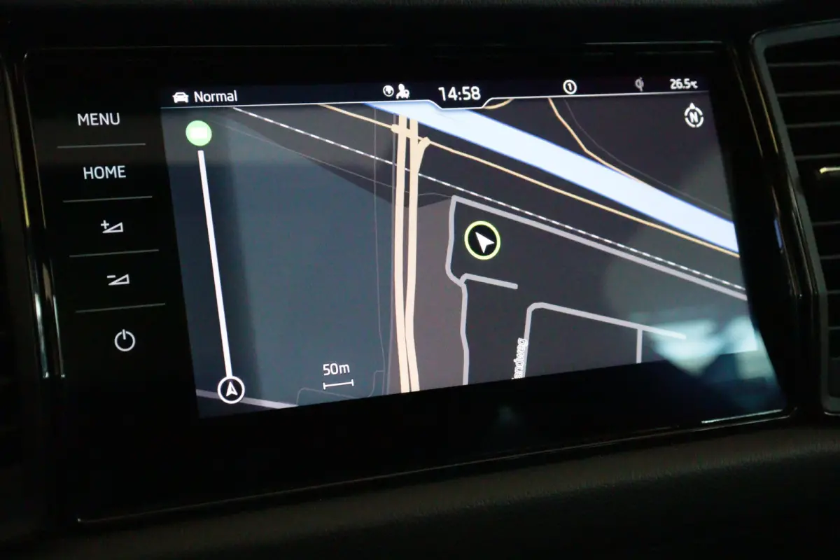 1.5 TSI Sportline Business | 7 PERS | CAMERA + PDC | SCHUIF / KANTELDAK TREKHAAK | CANTON AUDIO |
