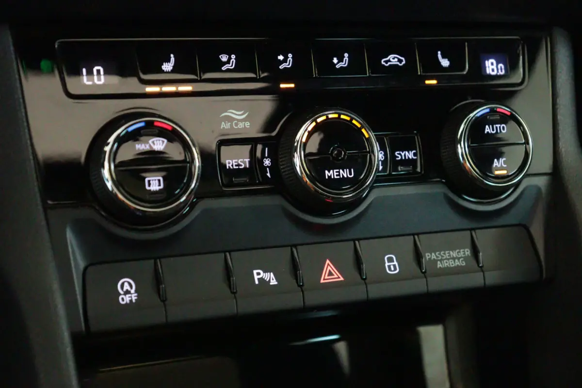 1.5 TSI Sportline Business | 7 PERS | CAMERA + PDC | SCHUIF / KANTELDAK TREKHAAK | CANTON AUDIO |