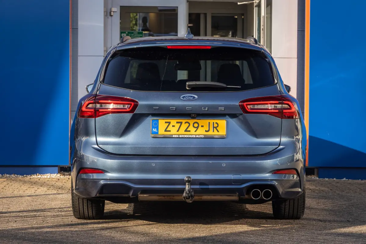 1.0 EcoBoost Hybrid ST Line | Keyless | Elektrische Trekhaak | Stoel- Stuurverwarming | FULL Led | Dodehoek detectie | ACC | Airco (automatisch) | Apple Carplay/Android Auto|telefoonintegrat