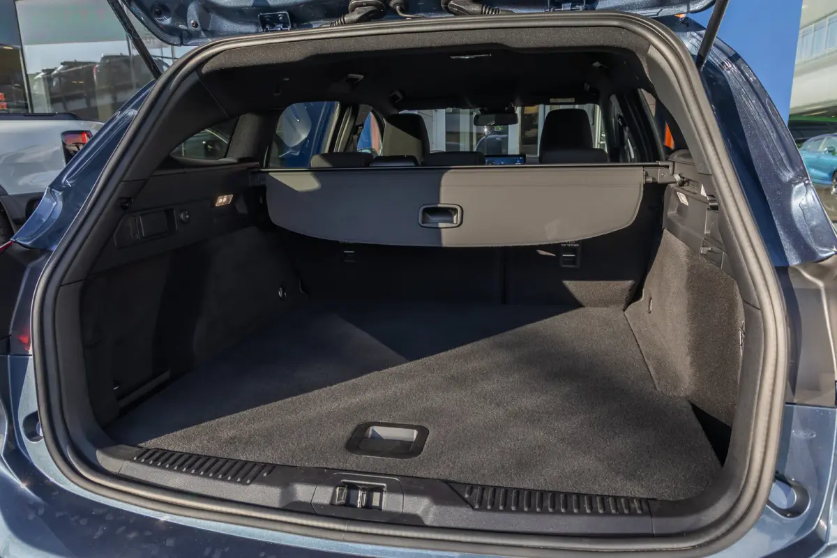 1.0 EcoBoost Hybrid ST Line | Keyless | Elektrische Trekhaak | Stoel- Stuurverwarming | FULL Led | Dodehoek detectie | ACC | Airco (automatisch) | Apple Carplay/Android Auto|telefoonintegrat