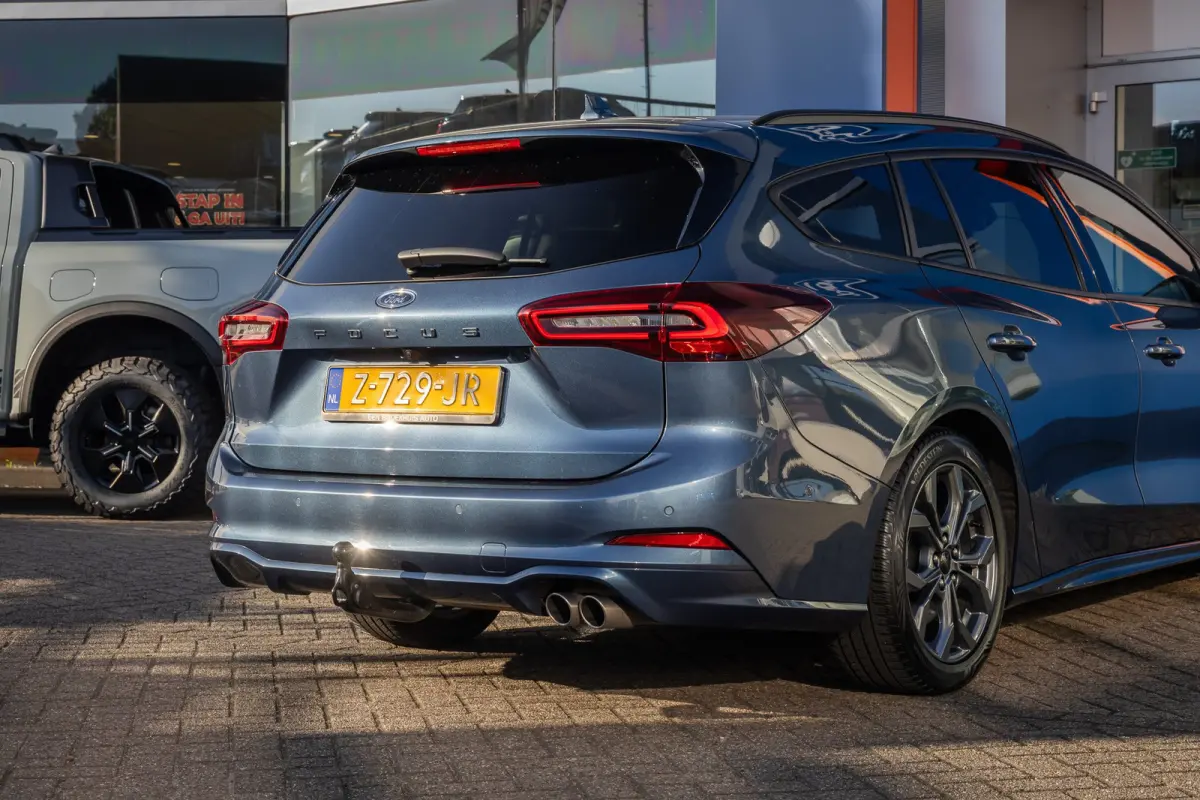 1.0 EcoBoost Hybrid ST Line | Keyless | Elektrische Trekhaak | Stoel- Stuurverwarming | FULL Led | Dodehoek detectie | ACC | Airco (automatisch) | Apple Carplay/Android Auto|telefoonintegrat