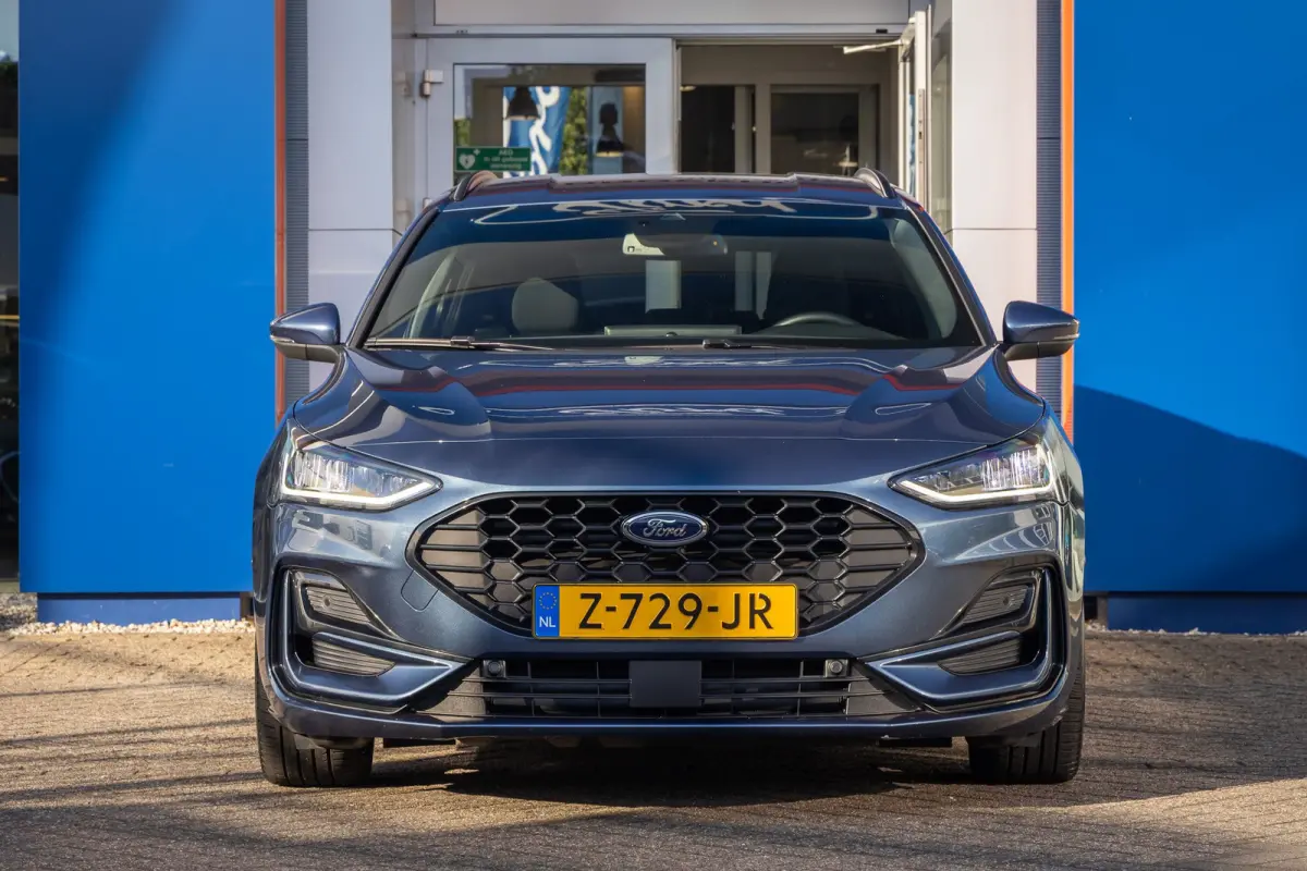 1.0 EcoBoost Hybrid ST Line | Keyless | Elektrische Trekhaak | Stoel- Stuurverwarming | FULL Led | Dodehoek detectie | ACC | Airco (automatisch) | Apple Carplay/Android Auto|telefoonintegrat