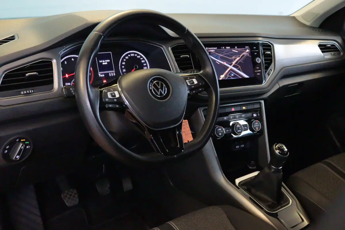 1.0 TSI Style | TWO-TONE | NAVI / APPCONNECT | CLIMA | PDC V+A | ADAP CRUISE |