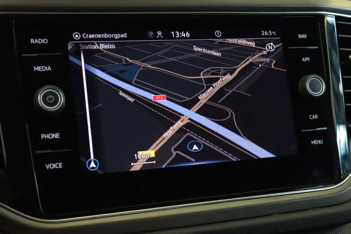 1.0 TSI Style | TWO-TONE | NAVI / APPCONNECT | CLIMA | PDC V+A | ADAP CRUISE |