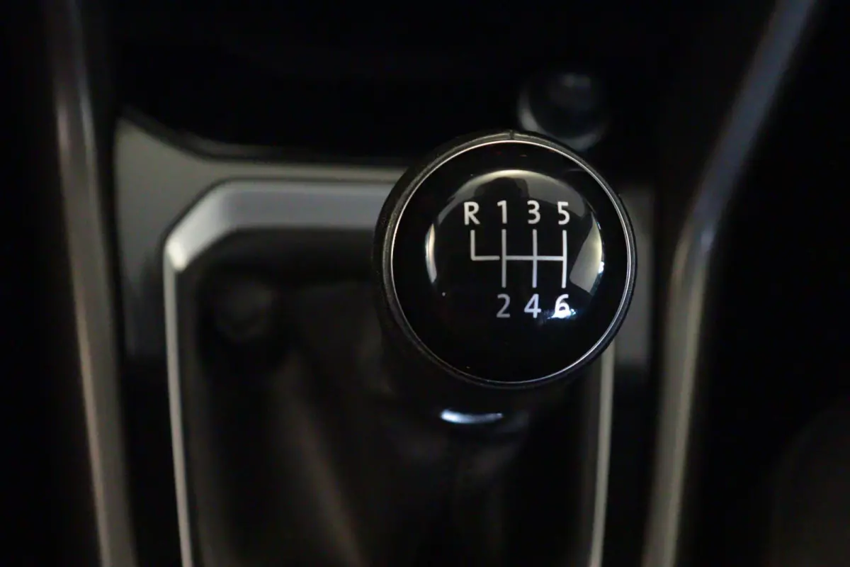 1.0 TSI Style | TWO-TONE | NAVI / APPCONNECT | CLIMA | PDC V+A | ADAP CRUISE |